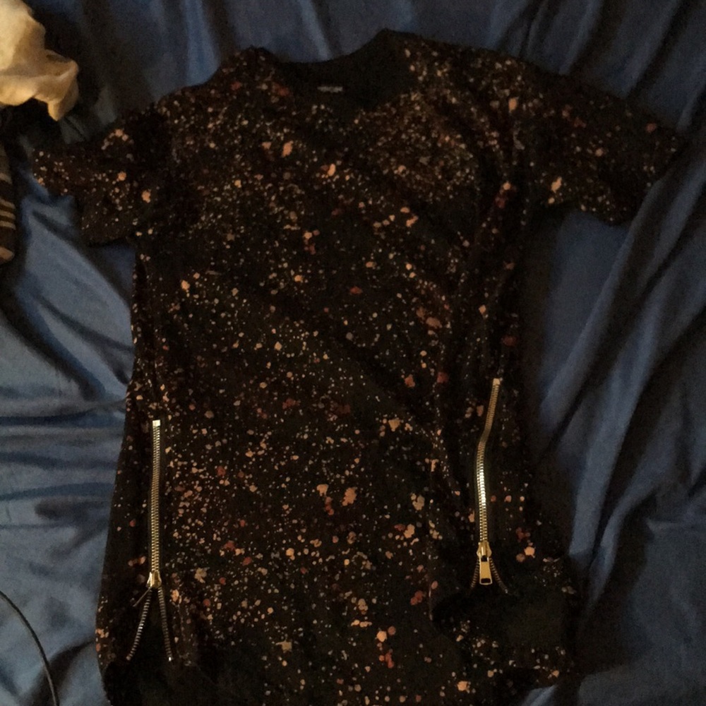 Carbon Zippered T shirt